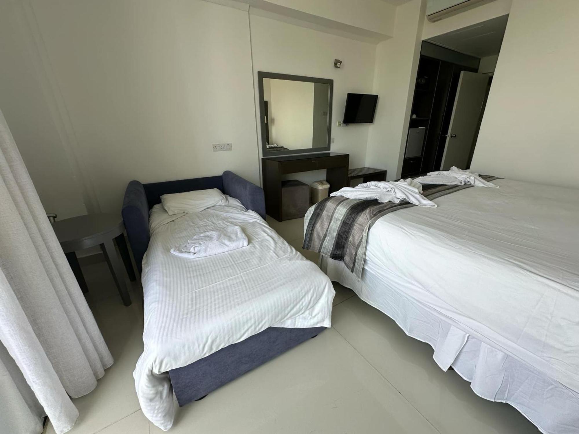 Napa Jay Hotel Ayia Napa Exterior foto