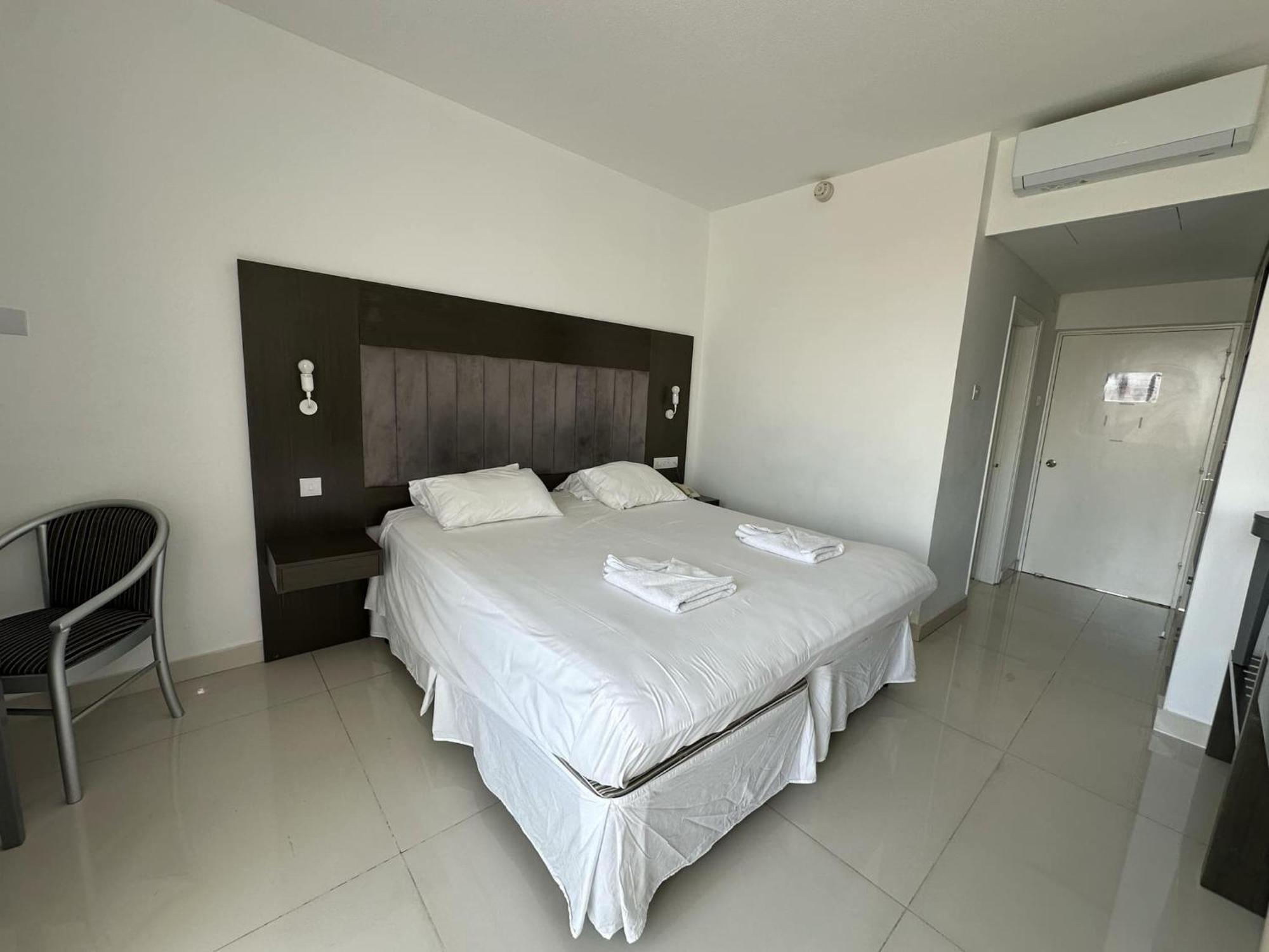 Napa Jay Hotel Ayia Napa Exterior foto